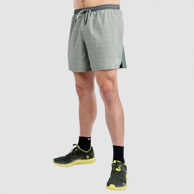 Ultimate Direction Stratus Short - Prior Year Camo Green | 341WGVKHN